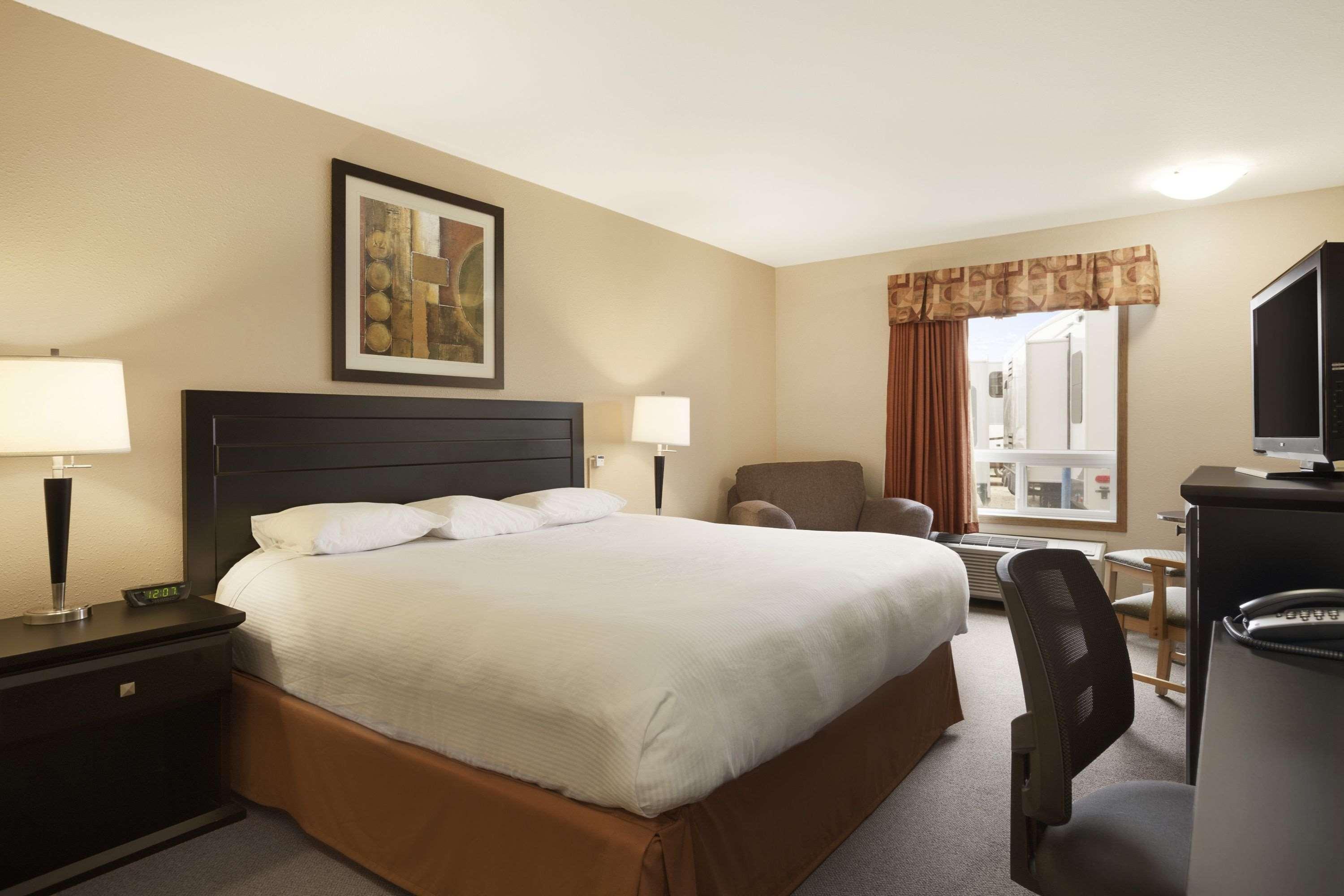 Hotel Super 8 By Wyndham Edmonton International Airport Leduc Exterior foto