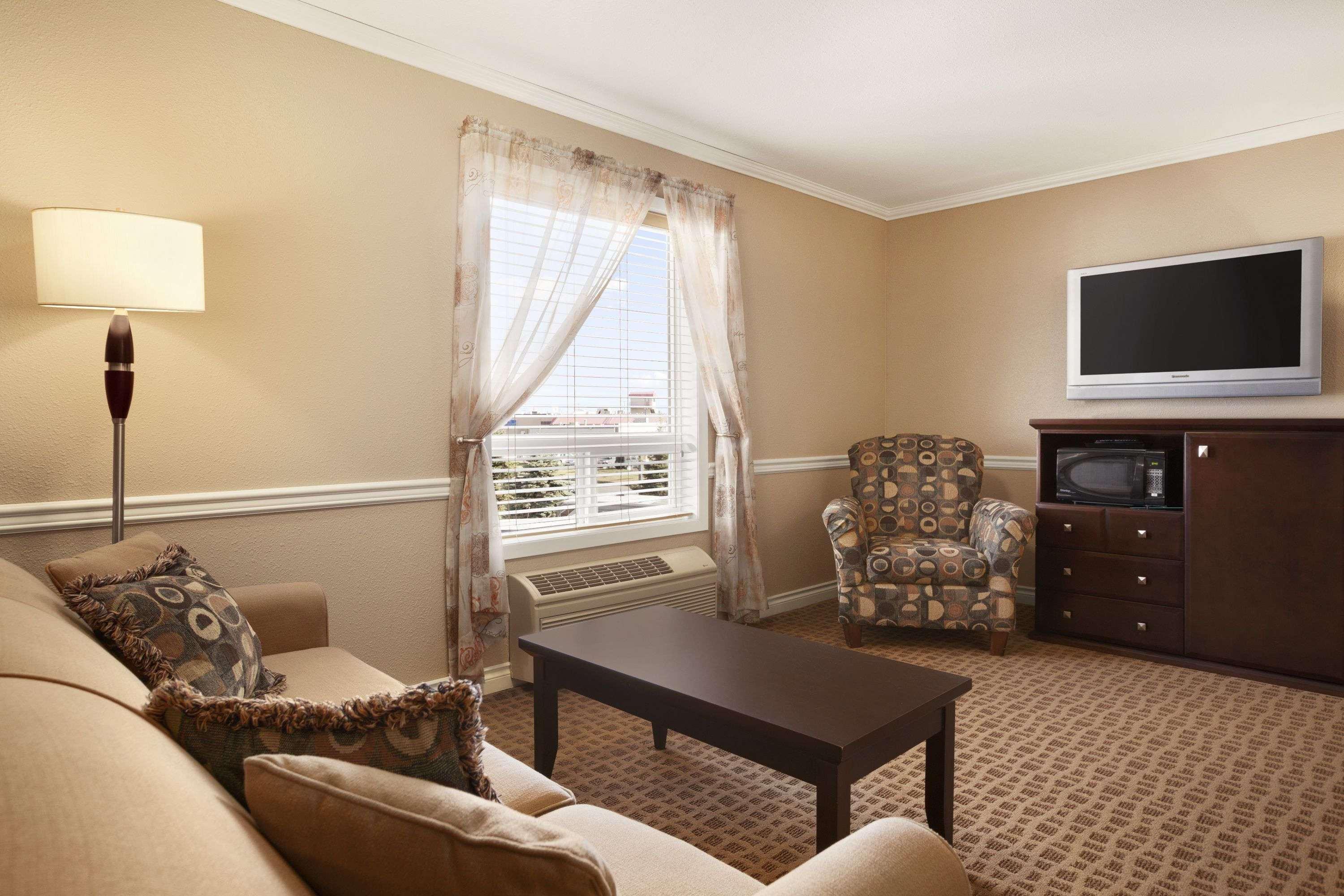 Hotel Super 8 By Wyndham Edmonton International Airport Leduc Exterior foto